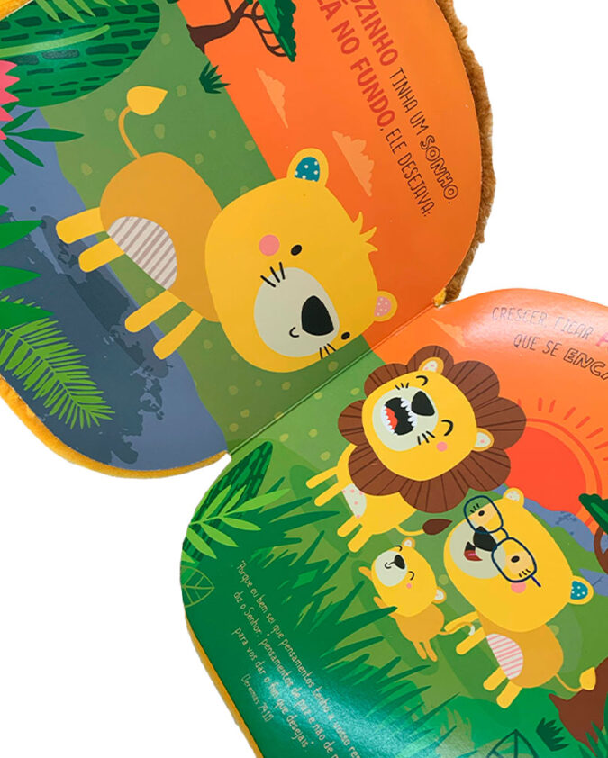 Livro Infantil Capa De Pelúcia O Leãozinho Corajoso - Imagem 4